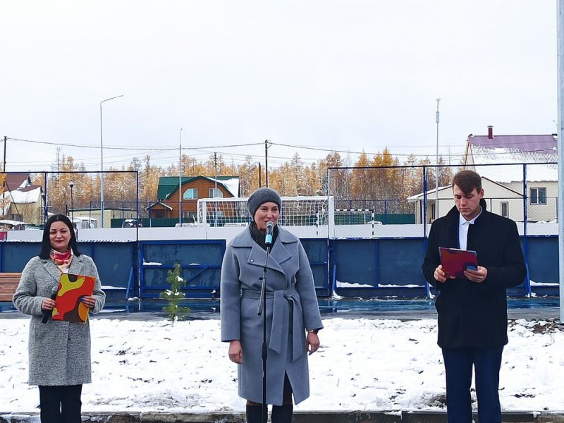 Открытие хоккейного корта в Пуровске